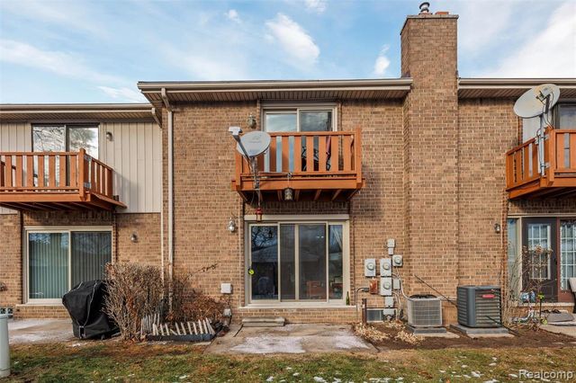 8114 Clay Court, Sterling Heights, MI 48313