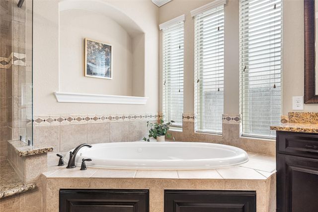 9614 Blackberry Terrace Drive, Spring, TX 77379