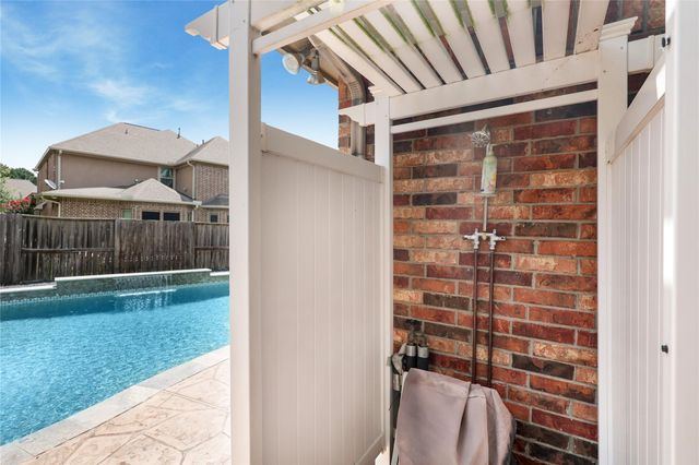 9614 Blackberry Terrace Drive, Spring, TX 77379