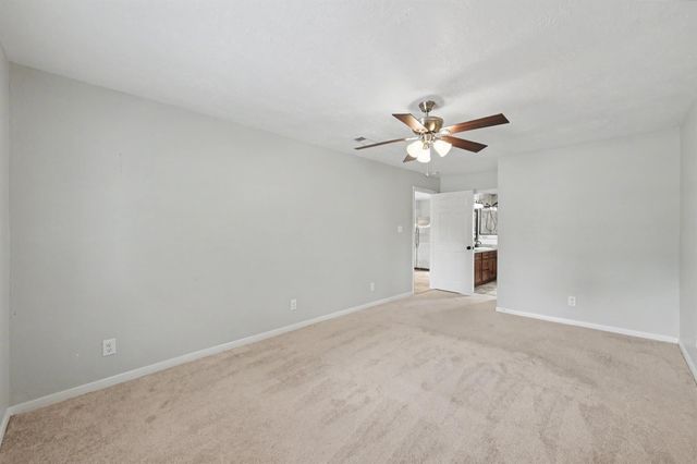 9613 Westview Drive, Houston, TX 77055