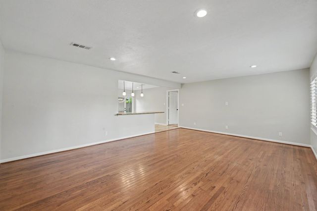 9613 Westview Drive, Houston, TX 77055