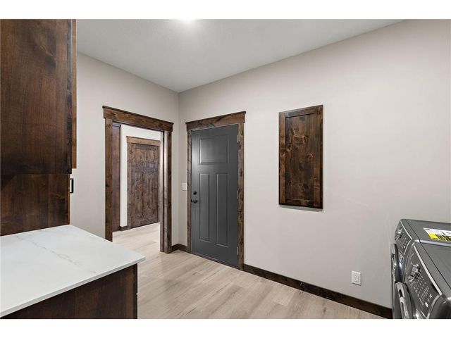 1043 Legend Lane, River Falls, WI 54022