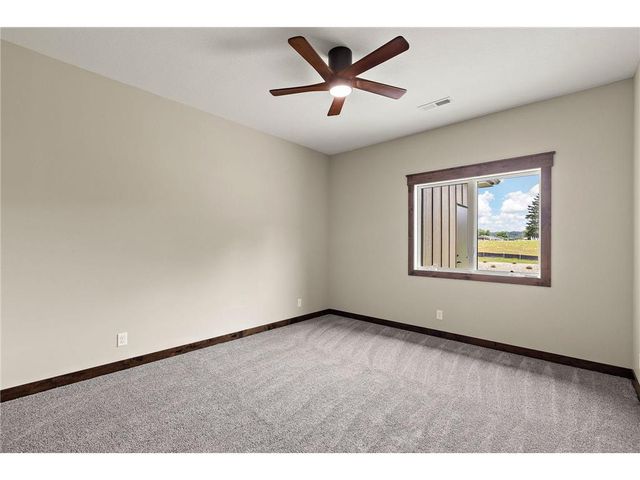 1043 Legend Lane, River Falls, WI 54022