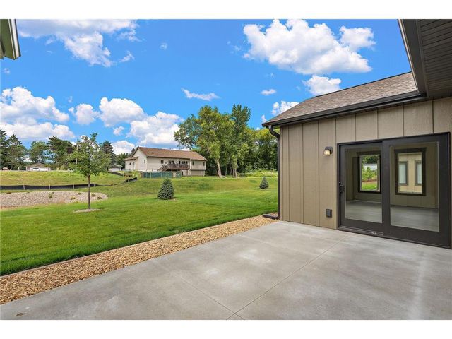 1043 Legend Lane, River Falls, WI 54022