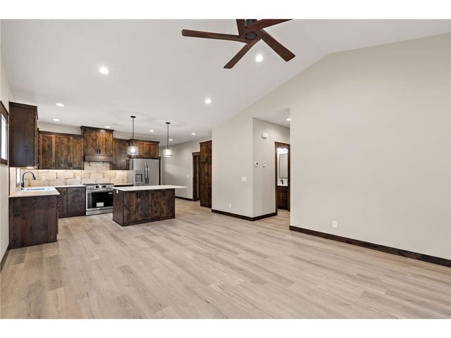 1043 Legend Lane, River Falls, WI 54022