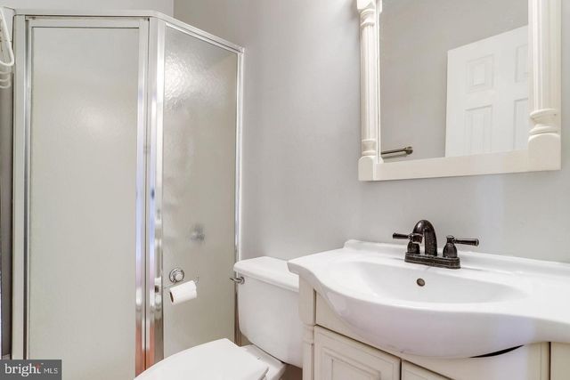 1417 G ST NE, Washington, DC 20002