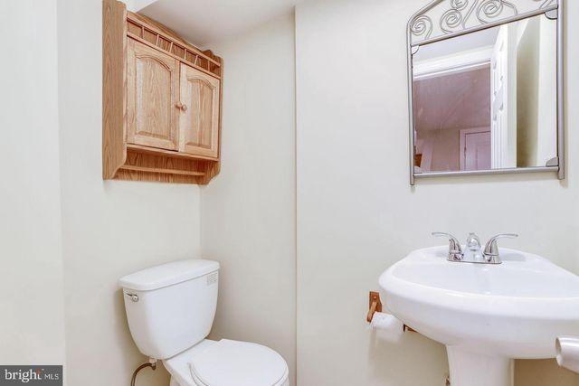 1417 G ST NE, Washington, DC 20002