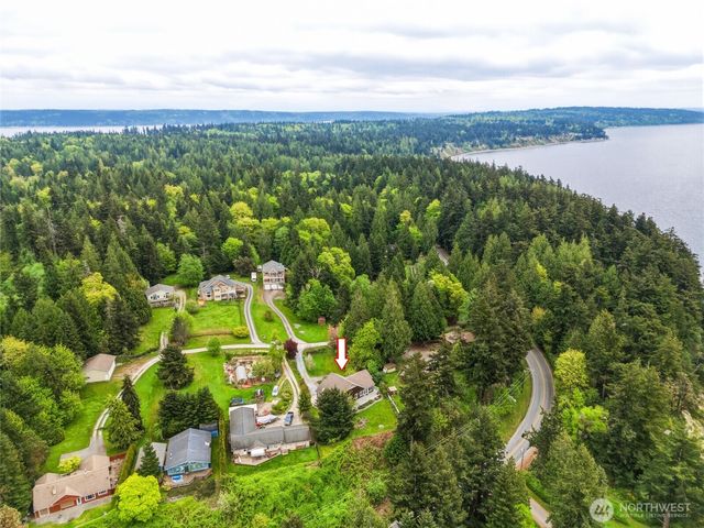 2780 S Utopian Way, Camano Island, WA 98282
