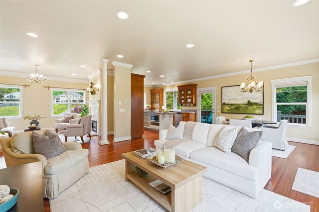 2780 S Utopian Way, Camano Island, WA 98282