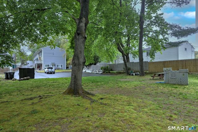 143 Columbus Place 8, Stamford, CT 06907