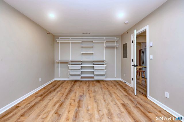 143 Columbus Place 8, Stamford, CT 06907