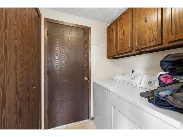 926 Red Fir Pl, Loveland, CO 80538
