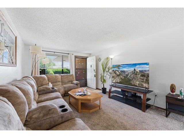 926 Red Fir Pl, Loveland, CO 80538