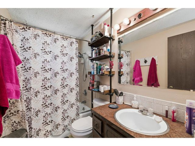 926 Red Fir Pl, Loveland, CO 80538