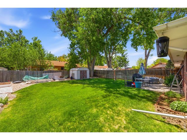 926 Red Fir Pl, Loveland, CO 80538