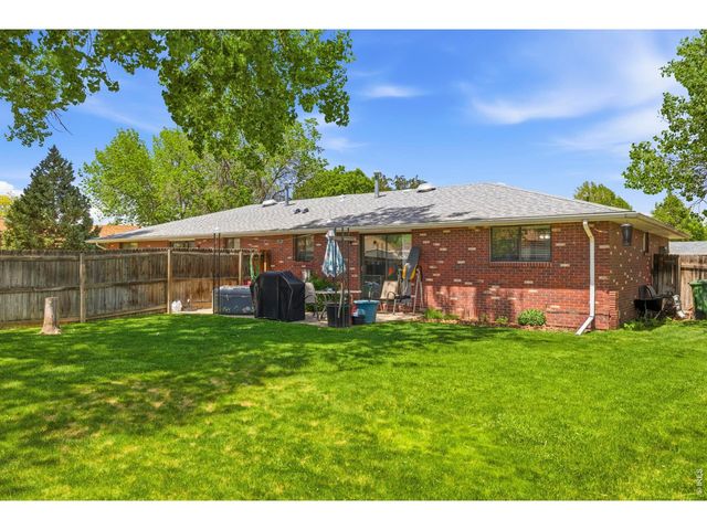 926 Red Fir Pl, Loveland, CO 80538