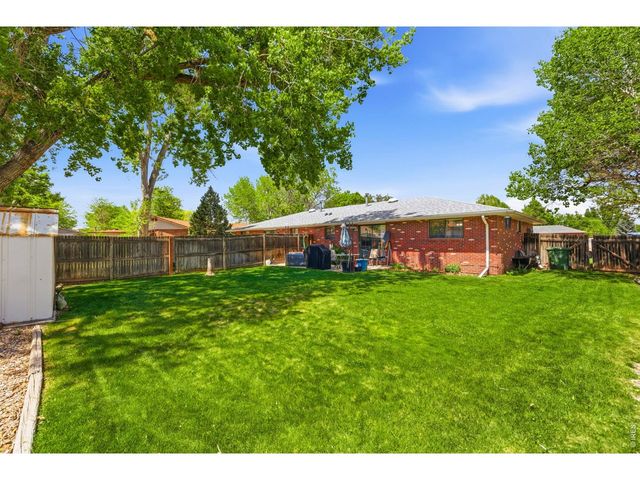 926 Red Fir Pl, Loveland, CO 80538