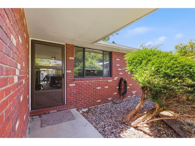 926 Red Fir Pl, Loveland, CO 80538