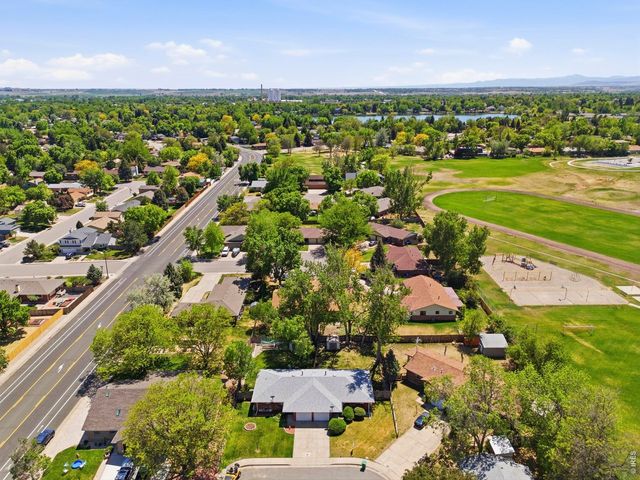 926 Red Fir Pl, Loveland, CO 80538