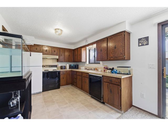 926 Red Fir Pl, Loveland, CO 80538