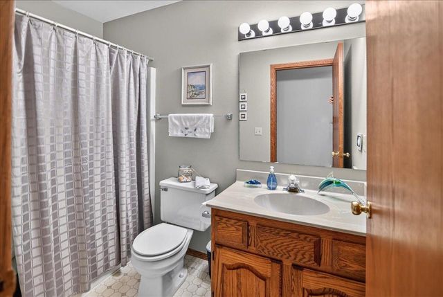 1210 Artisan Drive, Madison, WI 53704