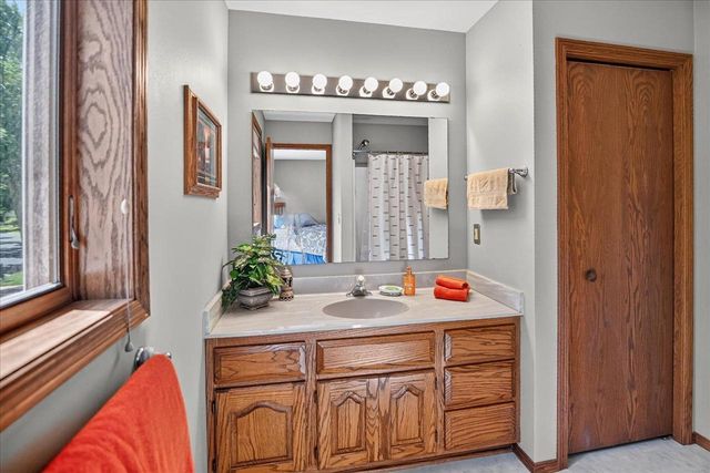 1210 Artisan Drive, Madison, WI 53704