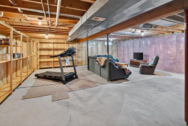 1210 Artisan Drive, Madison, WI 53704