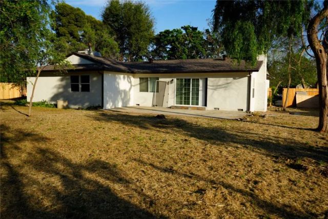 2214 Fordham Avenue, Clovis, CA 93611