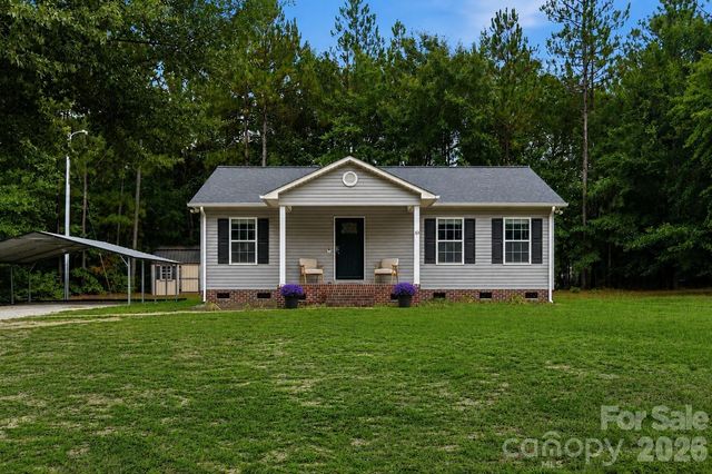 102 Twin Brook Lane, Pageland, SC 29728