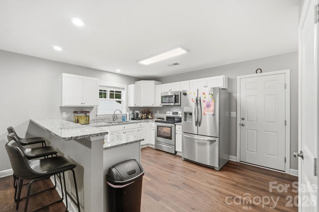102 Twin Brook Lane, Pageland, SC 29728