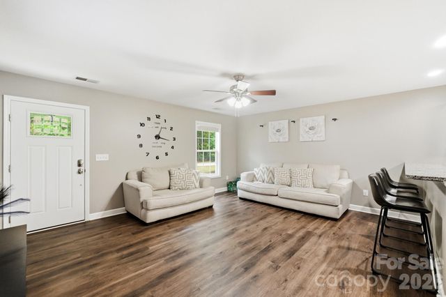 102 Twin Brook Lane, Pageland, SC 29728