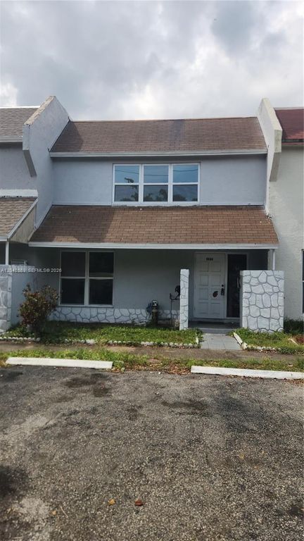 6595 Boulevard Of Champions 6595 6595, North Lauderdale, FL 33068