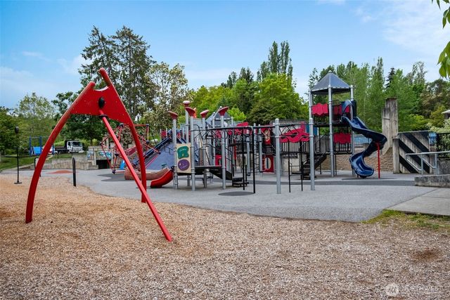 73 XX SE 38th Street, Mercer Island, WA 98040