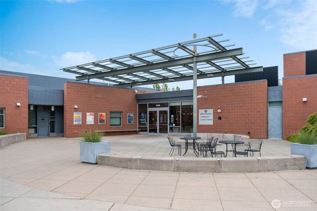 73 XX SE 38th Street, Mercer Island, WA 98040