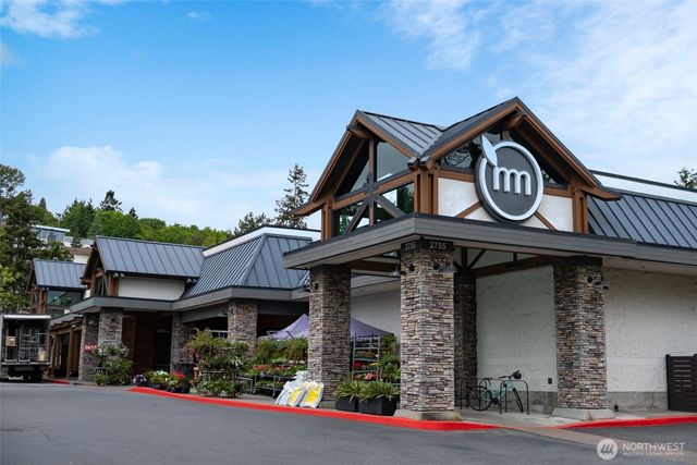 73 XX SE 38th Street, Mercer Island, WA 98040