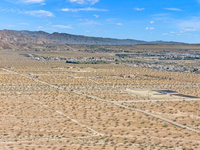 6 Long Canyon Road, Desert Hot Springs, CA 92240