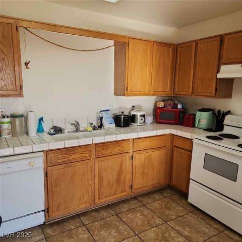 561 East Bourbon Street, Pahrump, NV 89048