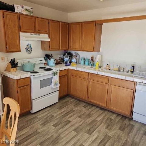 561 East Bourbon Street, Pahrump, NV 89048