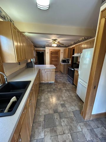 193 W Lafayette Street, Romeo, MI 48065