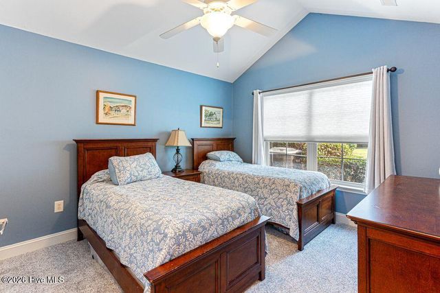103 W Chelsea Court, Southern Pines, NC 28387