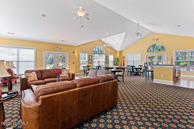 103 W Chelsea Court, Southern Pines, NC 28387