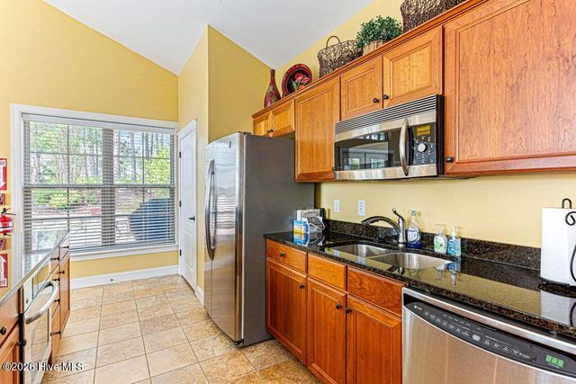 103 W Chelsea Court, Southern Pines, NC 28387
