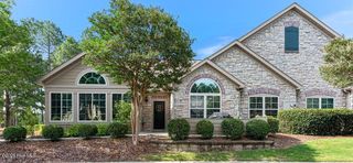103 W Chelsea Court, Southern Pines, NC 28387