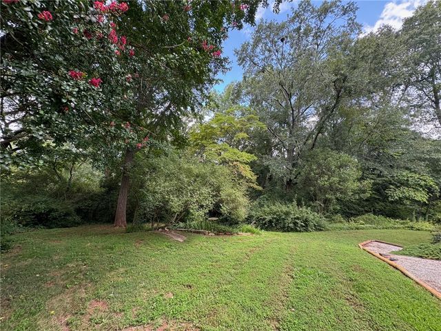 105 E Brookwood Drive, Clemson, SC 29631