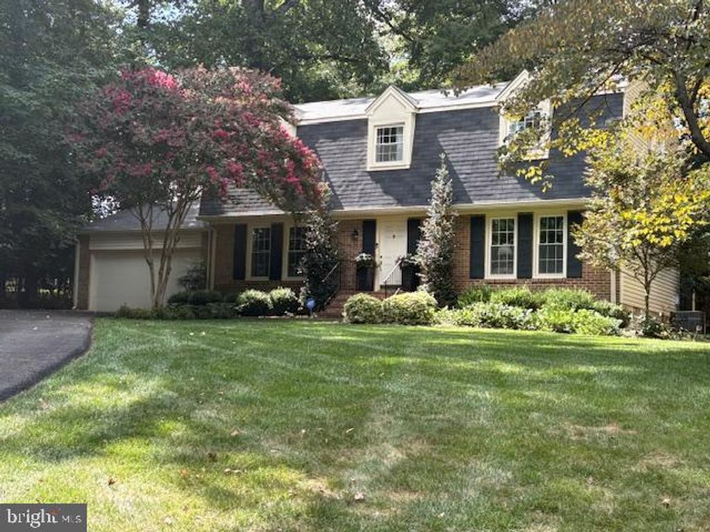 1005 KERGE CT SE, Vienna, VA 22180