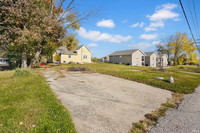 624 15th Street, Bedford, IN 47421