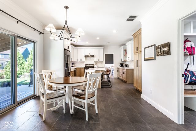 6299 Turnbridge Drive, Avon, IN 46123