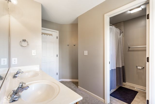 6299 Turnbridge Drive, Avon, IN 46123