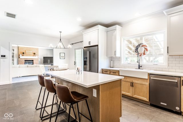 6299 Turnbridge Drive, Avon, IN 46123