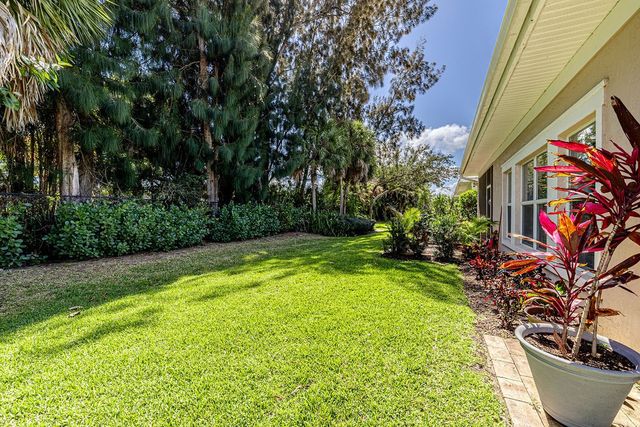 2134 NW Tilia Trail, Stuart, FL 34994